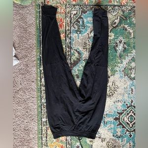 Men’s black lululemon sweatpants sz small